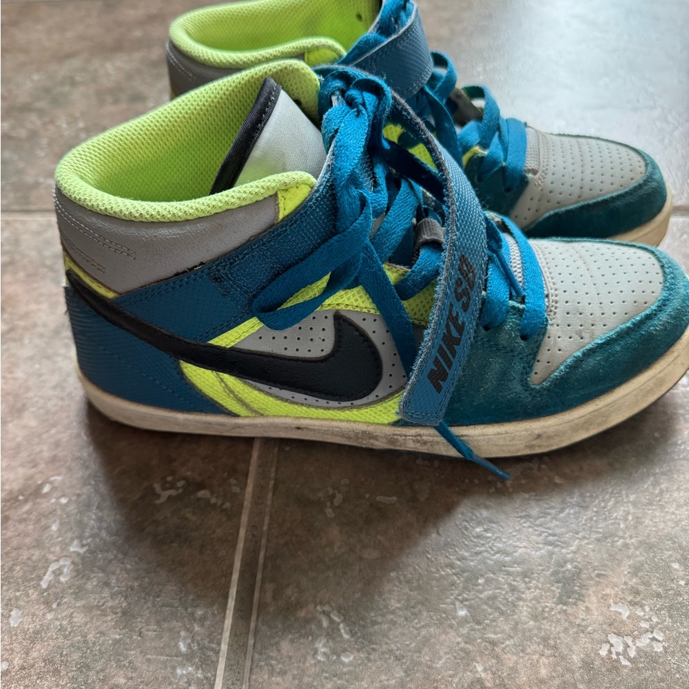 Nike High-Top Sneakers - Blue and Gray